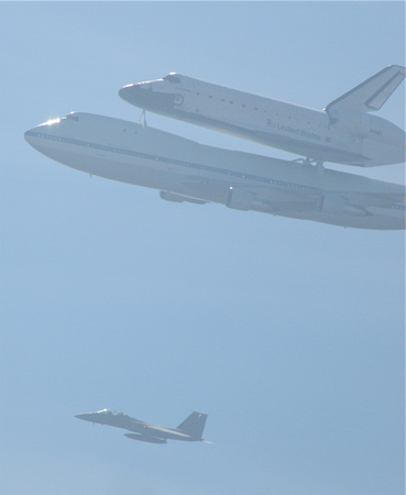 SPACE SHUTTLE ENDEAVOUR on 747 & F-18 escort