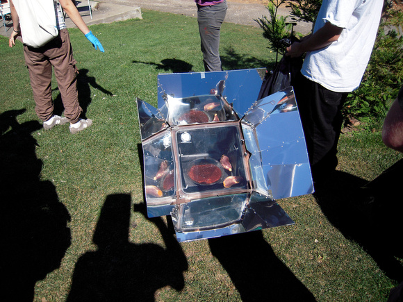Solar Oven making brownies