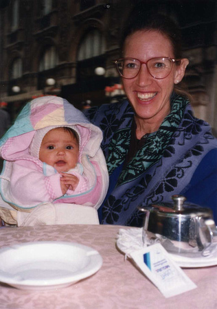 Nina and Suzanne in Italy 1987?