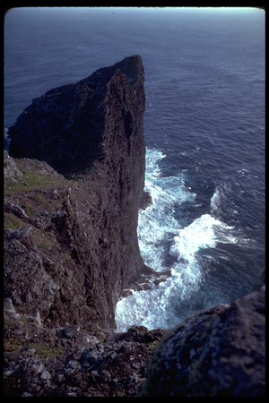 Nihoa cliffs